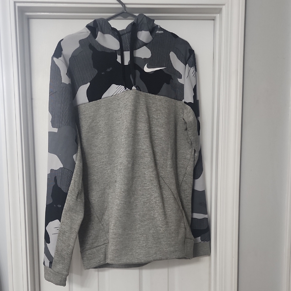 Nike Men's Black and Gray Patterned Hoodie